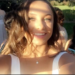 Meet your Posher, Jenny